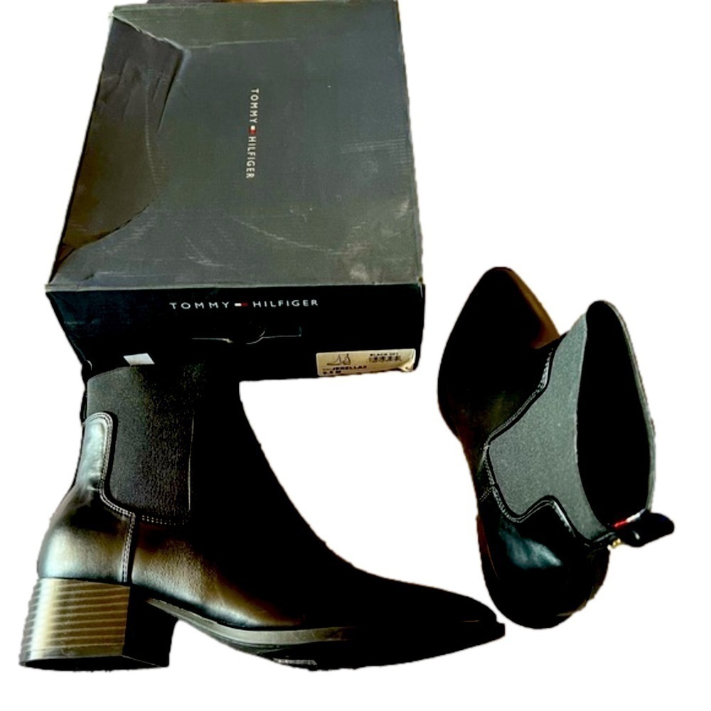 Tommy Hilfiger Pull On Jerella2 Black Bootie Size 9.5m Nib